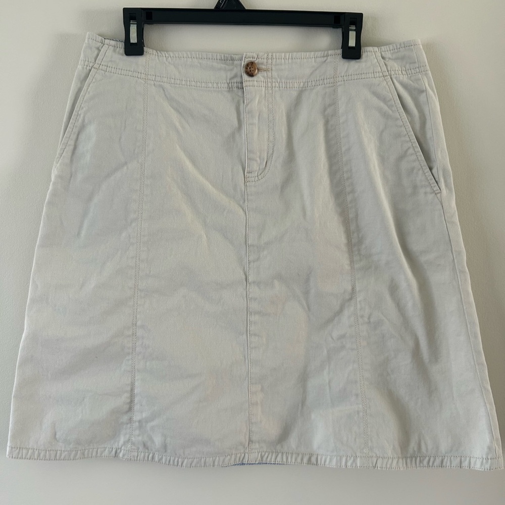 Eddie Bauer Cream A-Line Skirt with Pockets Front Seams